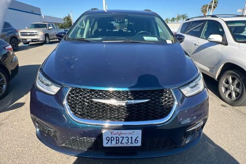 Fathom Blue Pearlcoat 2021 Chrysler Pacifica Touring