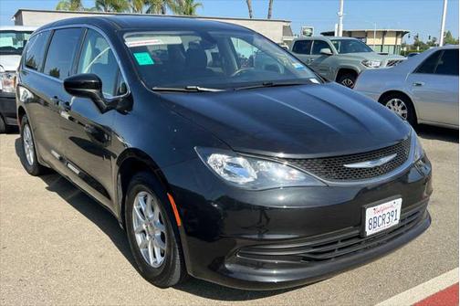 2017 Chrysler Pacifica Touring