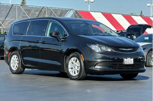 2017 Chrysler Pacifica Touring
