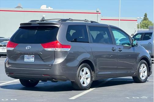 2012 Toyota Sienna LE