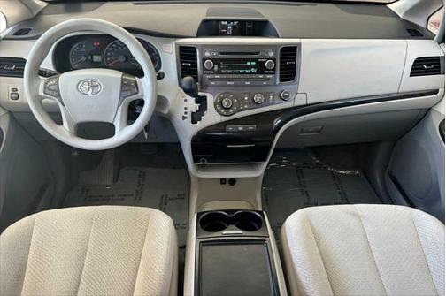 2012 Toyota Sienna LE