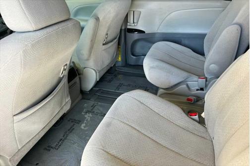 2012 Toyota Sienna LE