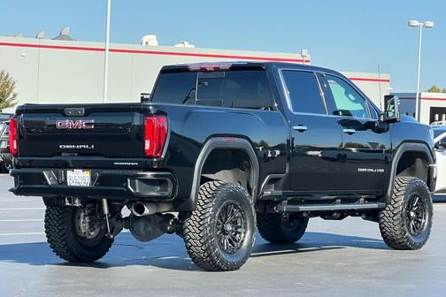 2020 GMC Sierra 2500 Denali