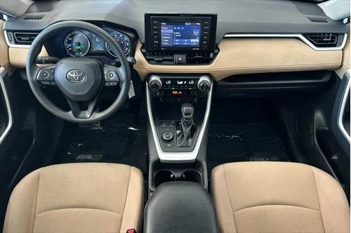 2020 Toyota RAV4 Hybrid LE