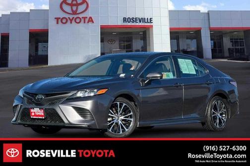 2020 Toyota Camry SE