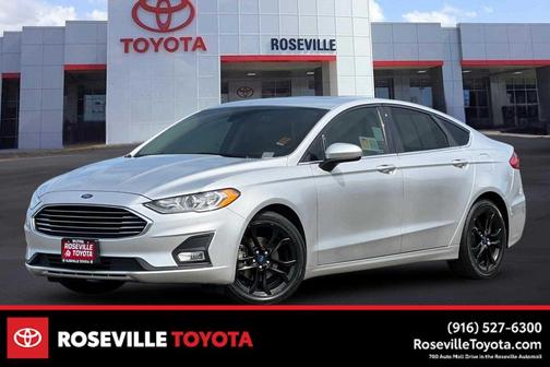 Ingot Silver Metallic 2019 Ford Fusion SE