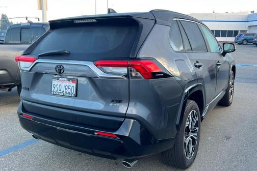 2025 Toyota RAV4 Hybrid SE