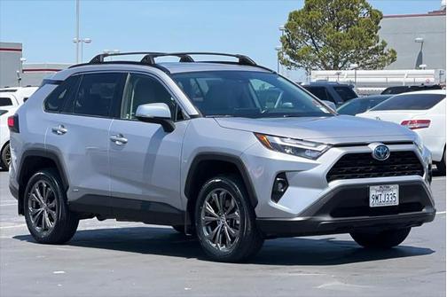 2024 Toyota RAV4 Hybrid XLE Premium