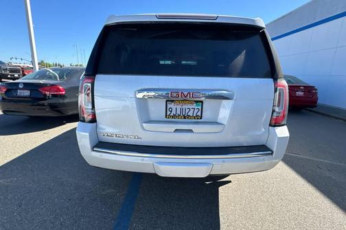 2017 GMC Yukon XL Denali