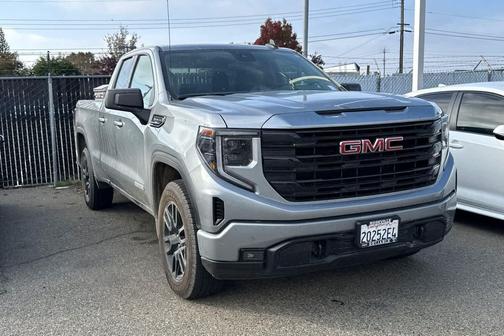 2025 GMC Sierra 1500 Elevation