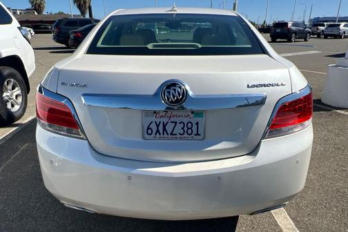 White Diamond Tricoat 2013 Buick LaCrosse Leather