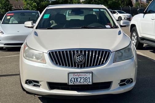 White Diamond Tricoat 2013 Buick LaCrosse Leather