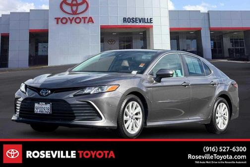 2022 Toyota Camry LE