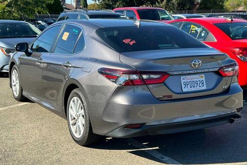 2022 Toyota Camry LE