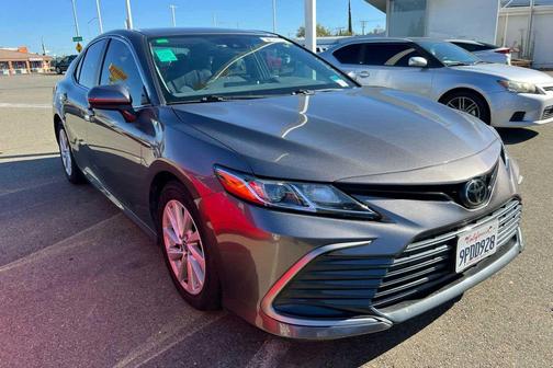 2022 Toyota Camry LE