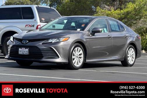 2022 Toyota Camry LE