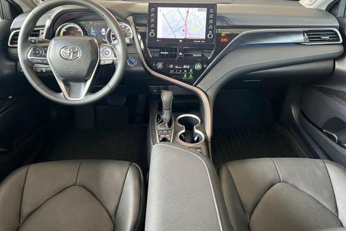2024 Toyota Camry Hybrid XLE