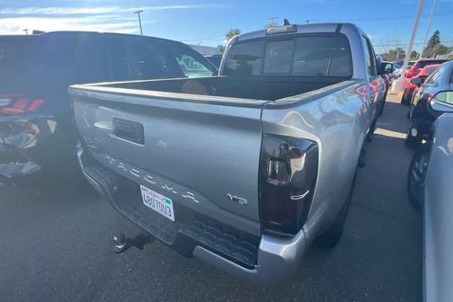 2017 Toyota Tacoma SR