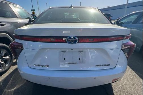 2018 Toyota Mirai Base