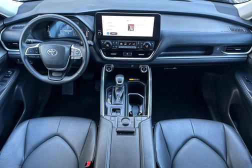 Celestial Silver Metallic 2025 Toyota Grand Highlander XLE