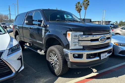 2017 Ford F-350 Lariat