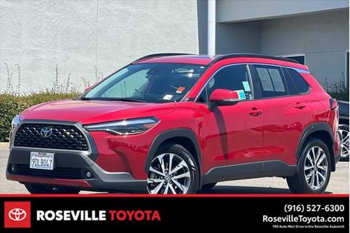 2022 Toyota Corolla Cross XLE