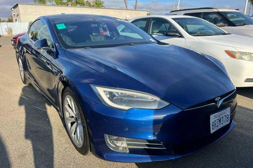 2017 Tesla Model S 90D