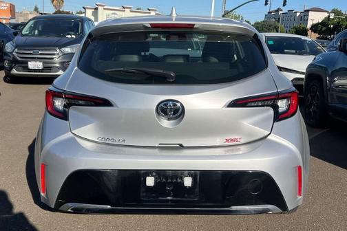 Classic Silver Metallic 2023 Toyota Corolla XSE