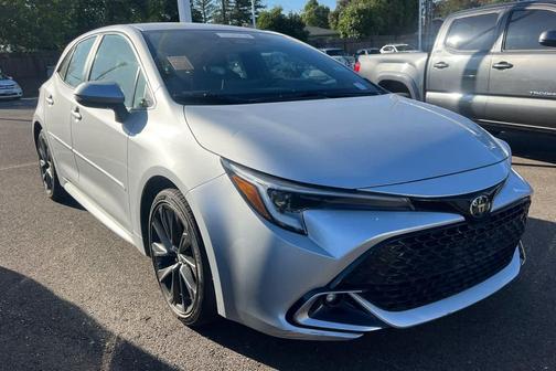 Classic Silver Metallic 2023 Toyota Corolla XSE