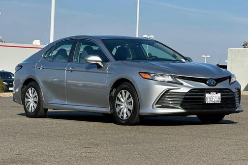 2022 Toyota Camry LE