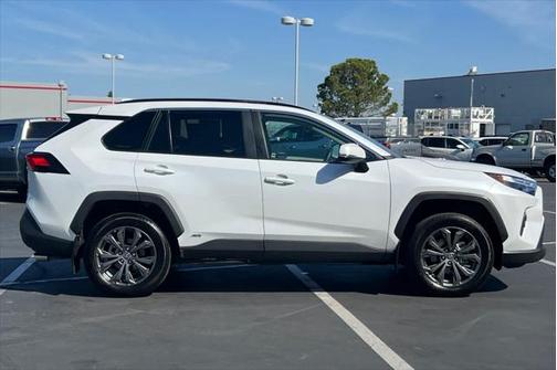 2023 Toyota RAV4 Hybrid XLE Premium