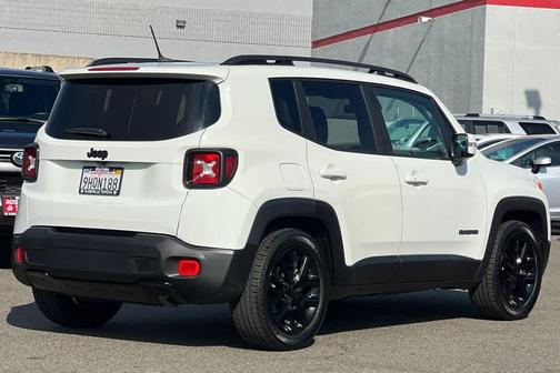 2017 Jeep Renegade Altitude