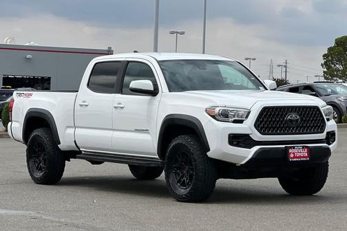 Super White 2018 Toyota Tacoma TRD Off Road