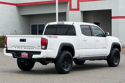 Super White 2018 Toyota Tacoma TRD Off Road