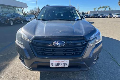 2024 Subaru Forester Premium