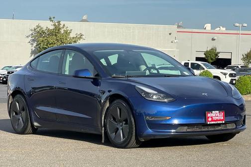 2022 Tesla Model 3 Long Range
