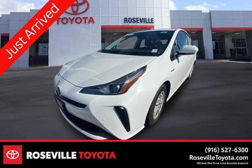 2022 Toyota Prius LE