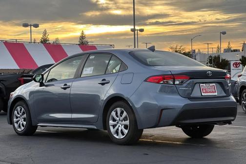 2026 Toyota Corolla LE