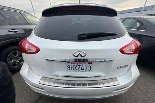 2016 INFINITI QX50 Base