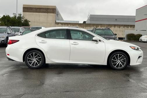 2016 Lexus ES 350 Base