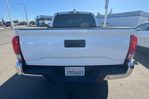 Ice Cap 2023 Toyota Tacoma SR5