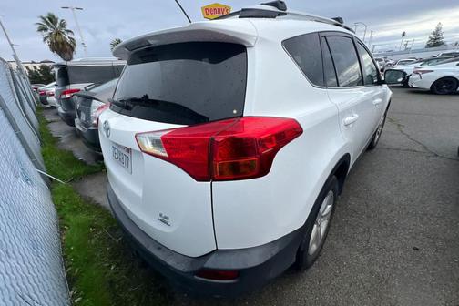 2014 Toyota RAV4 LE