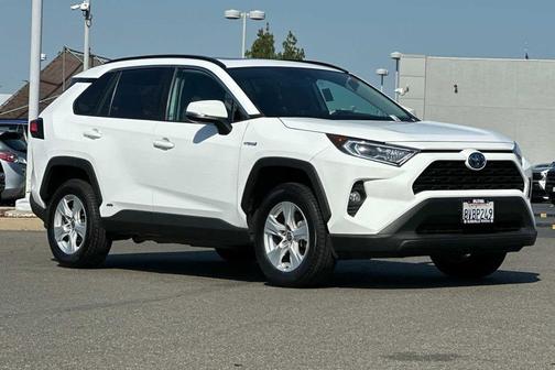 2021 Toyota RAV4 Hybrid XLE