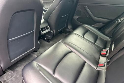 2022 Tesla Model 3 Standard Range