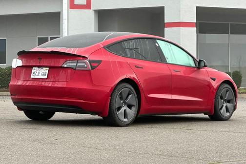 2022 Tesla Model 3 Standard Range