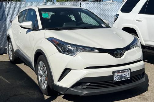 Blizzard Pearl 2019 Toyota C-HR LE