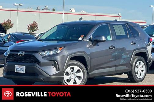 2022 Toyota RAV4 LE