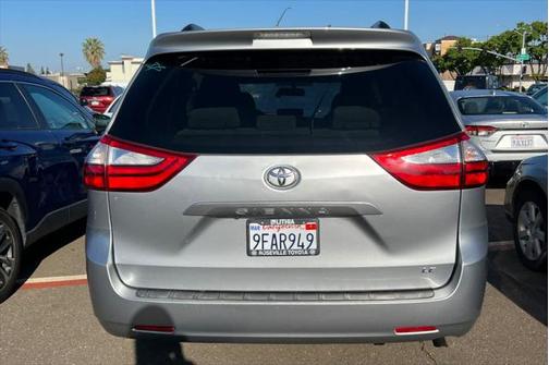 2015 Toyota Sienna LE