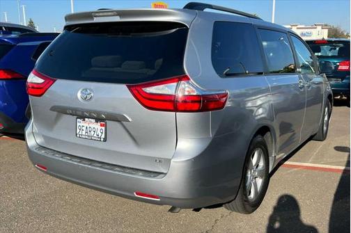 2015 Toyota Sienna LE