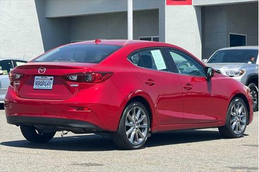2018 Mazda Mazda3 Touring